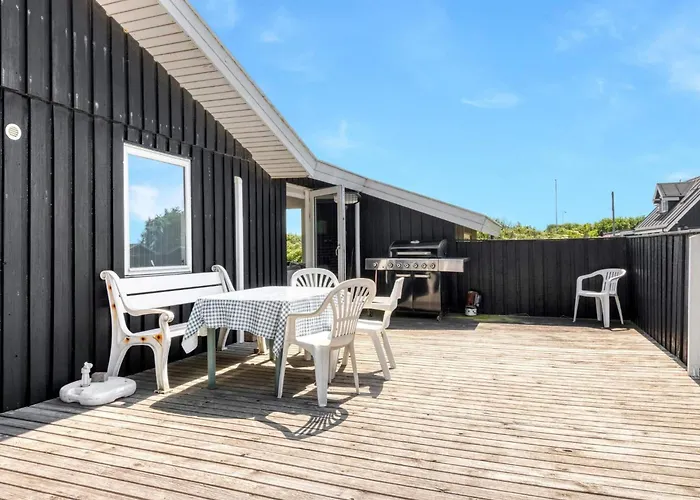 Ferienhaus Charming Retreat In - By Traum *